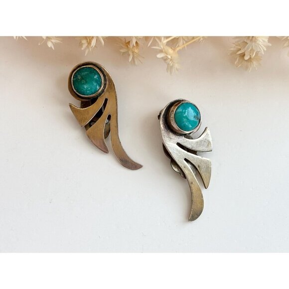 Native American Silver T Pewter Vintage Turquoise Bezel Set Modernist Studs - Picture 3 of 10